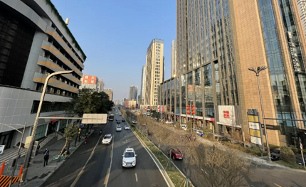 超1200根智慧路燈！ 華體科技“多桿合一”智慧路燈即將為成都一環(huán)路增光
